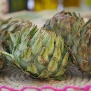 artichoke (small) artichoke (small)